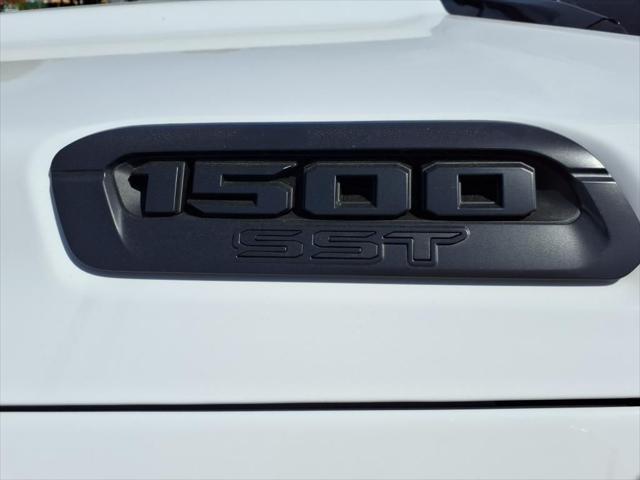 new 2025 Ram 1500 car, priced at $51,565