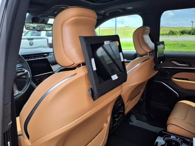 new 2025 Jeep Grand Cherokee L car, priced at $69,982