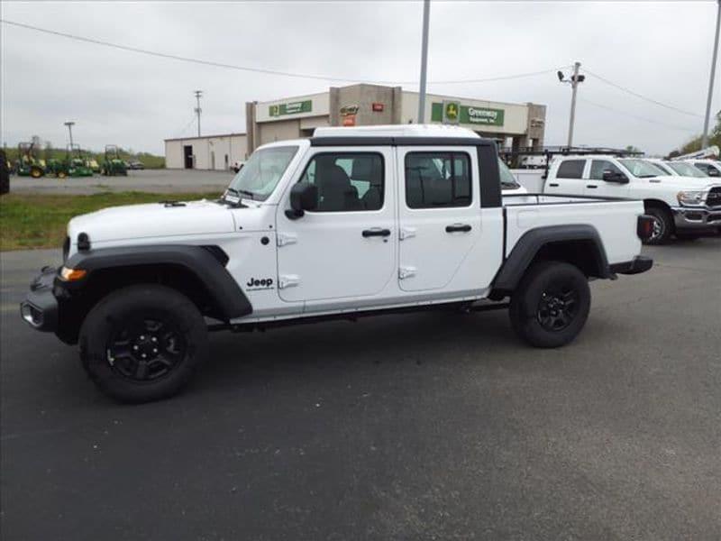 new 2024 Jeep Gladiator car, priced at $44,977