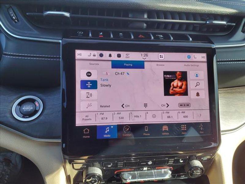 new 2025 Jeep Grand Cherokee L car, priced at $49,836
