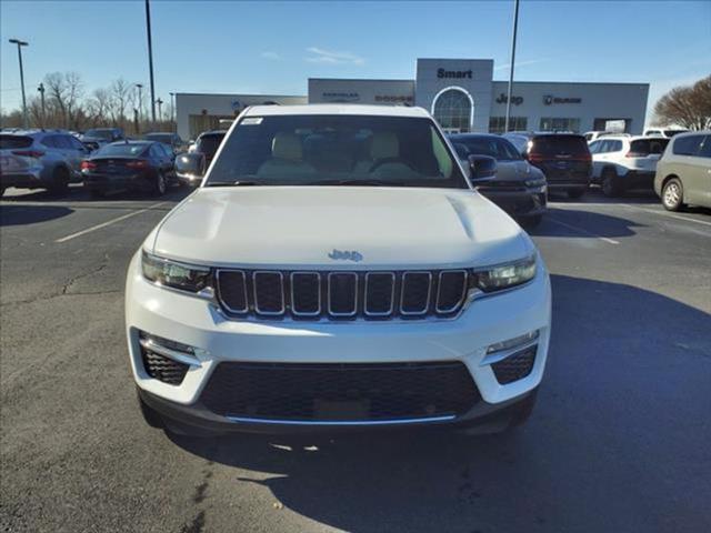 new 2025 Jeep Grand Cherokee car, priced at $50,777