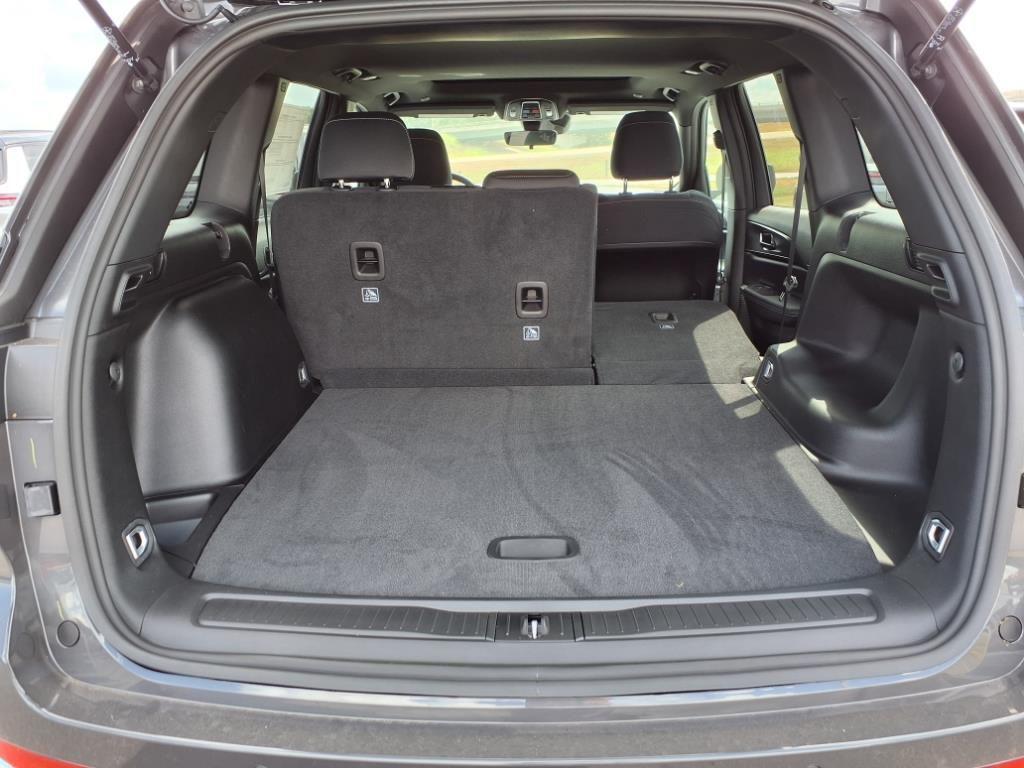 new 2025 Jeep Grand Cherokee car, priced at $38,988