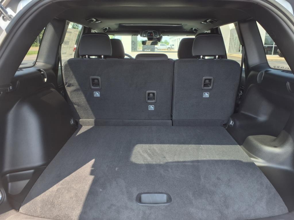 new 2025 Jeep Grand Cherokee car, priced at $38,687