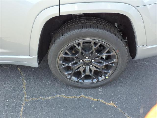 new 2025 Jeep Grand Cherokee L car, priced at $69,988