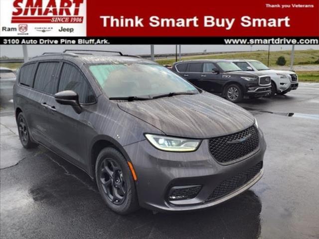 used 2021 Chrysler Pacifica Hybrid car, priced at $22,977