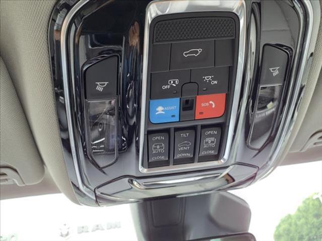 new 2024 Jeep Grand Wagoneer L car, priced at $86,977