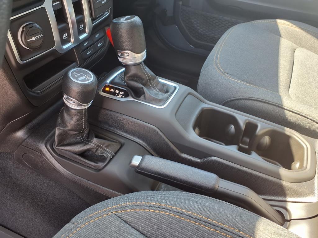 new 2025 Jeep Wrangler car, priced at $39,871