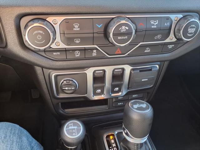 new 2025 Jeep Wrangler car, priced at $40,940