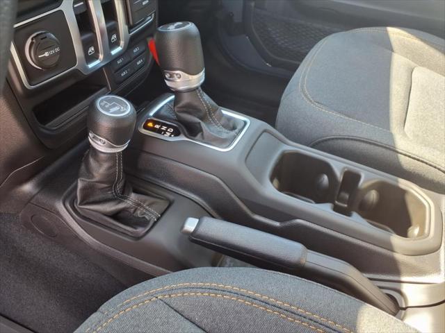 new 2025 Jeep Wrangler car, priced at $40,940