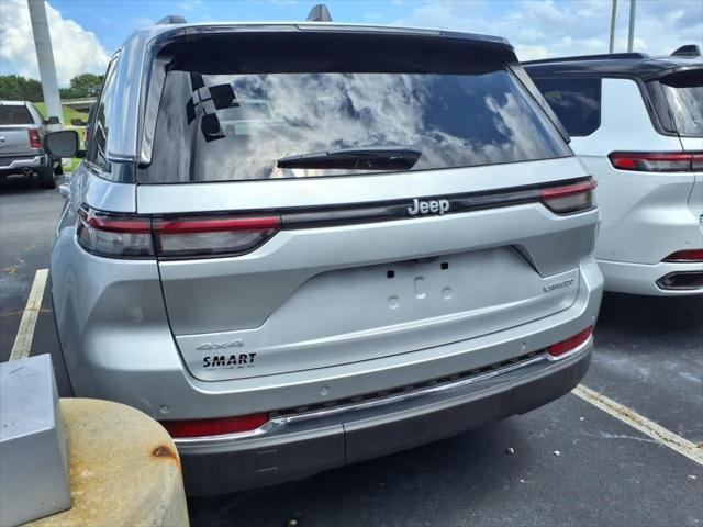 new 2025 Jeep Grand Cherokee car, priced at $43,970