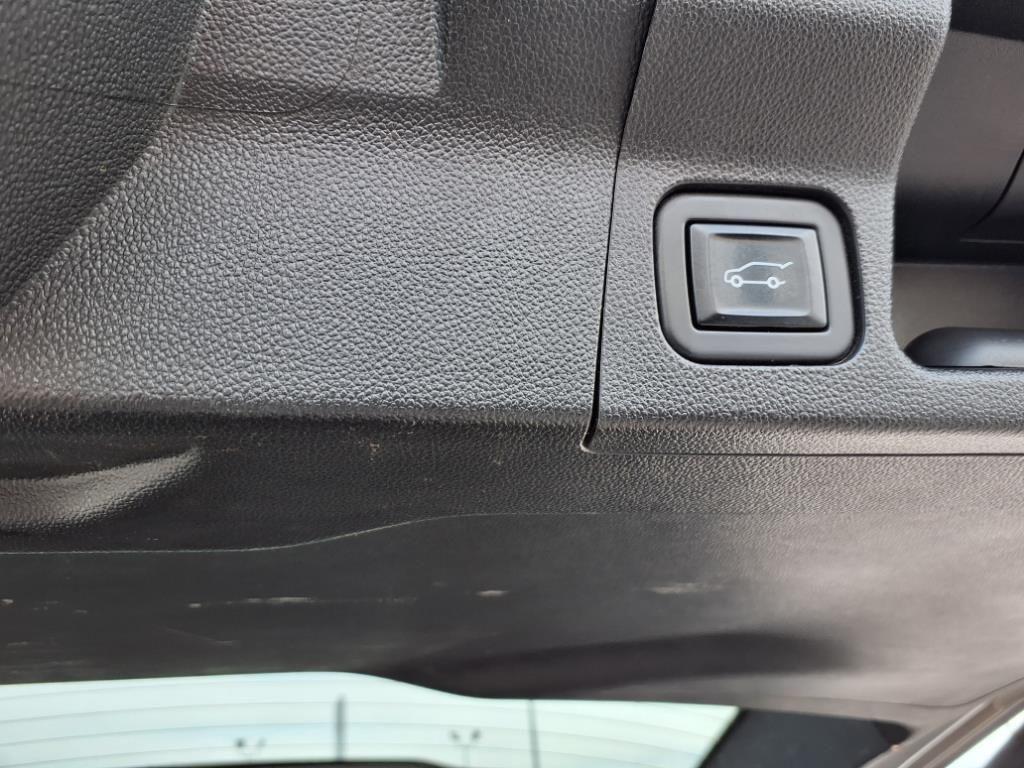 used 2023 GMC Acadia car, priced at $26,950
