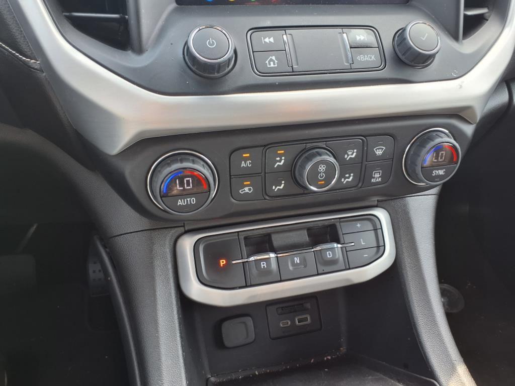 used 2023 GMC Acadia car, priced at $26,950