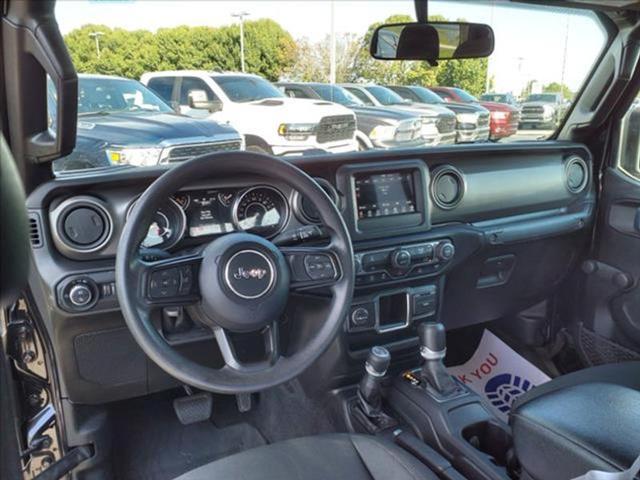 used 2022 Jeep Gladiator car, priced at $34,577