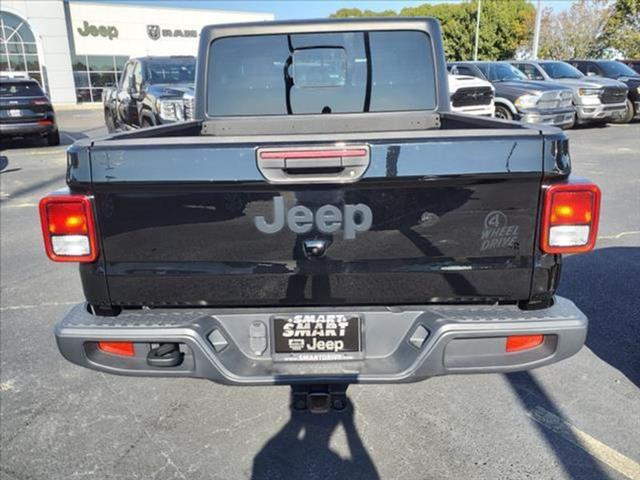 used 2022 Jeep Gladiator car, priced at $34,577