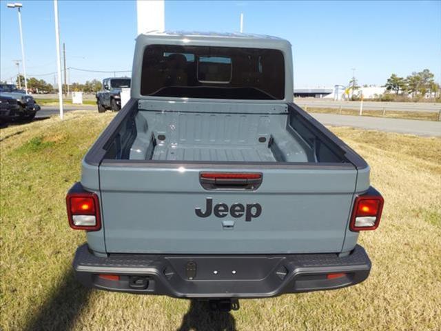 new 2025 Jeep Gladiator car, priced at $42,777