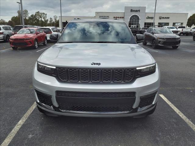 new 2025 Jeep Grand Cherokee L car, priced at $69,777