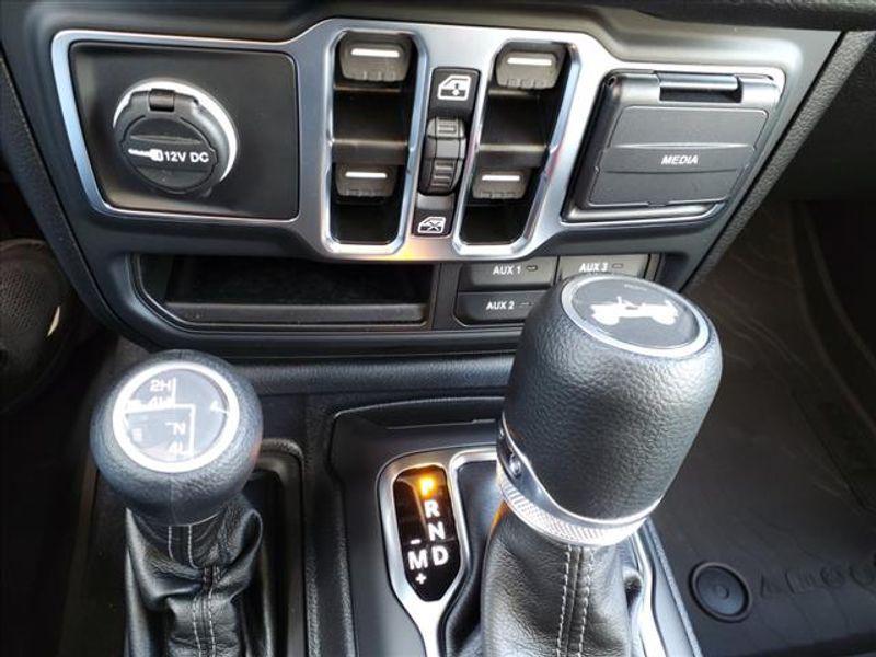 new 2025 Jeep Wrangler car, priced at $48,427