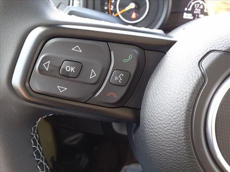 new 2025 Jeep Wrangler car, priced at $48,427