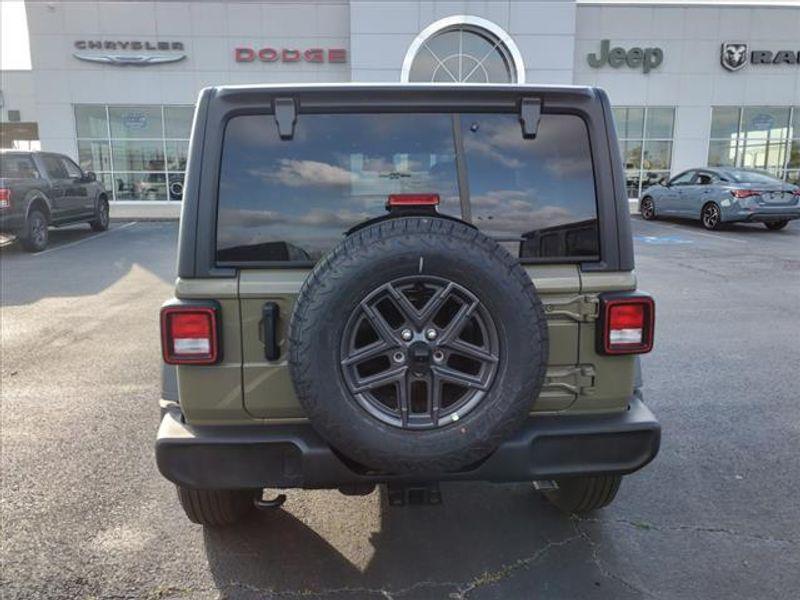 new 2025 Jeep Wrangler car, priced at $48,427