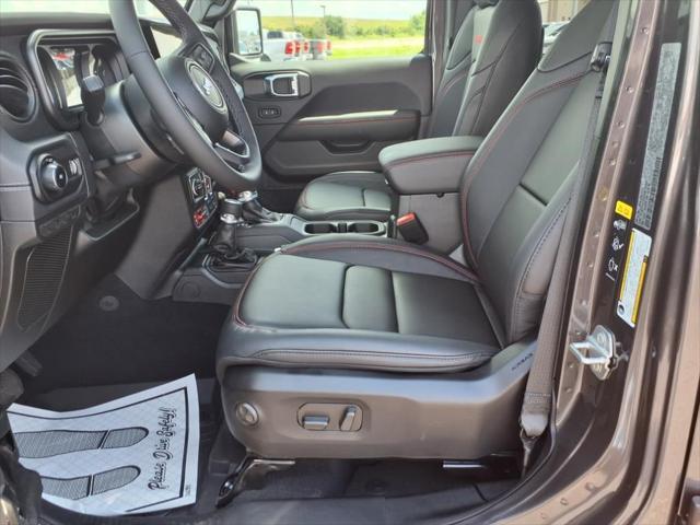new 2025 Jeep Wrangler car, priced at $59,914