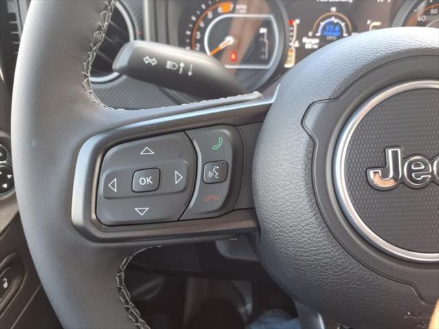 new 2025 Jeep Wrangler car, priced at $59,914