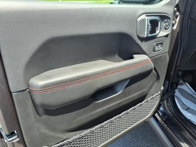 new 2025 Jeep Wrangler car, priced at $59,914