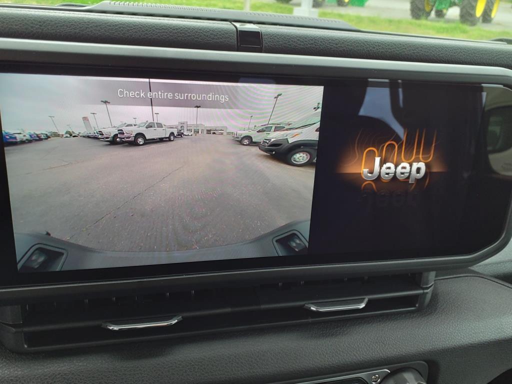 used 2024 Jeep Gladiator car, priced at $35,997