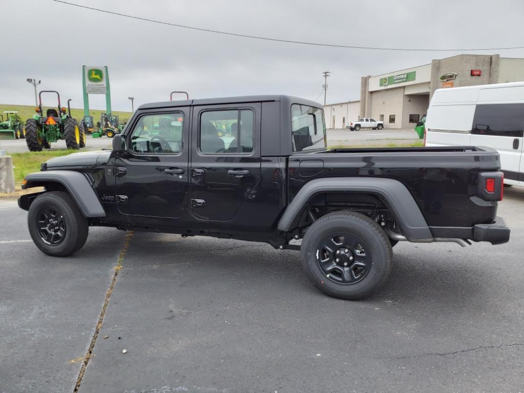 used 2024 Jeep Gladiator car, priced at $35,997