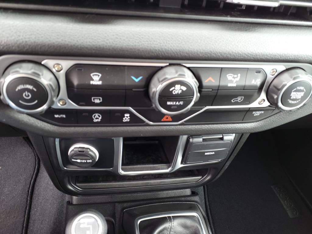 used 2024 Jeep Gladiator car, priced at $35,997