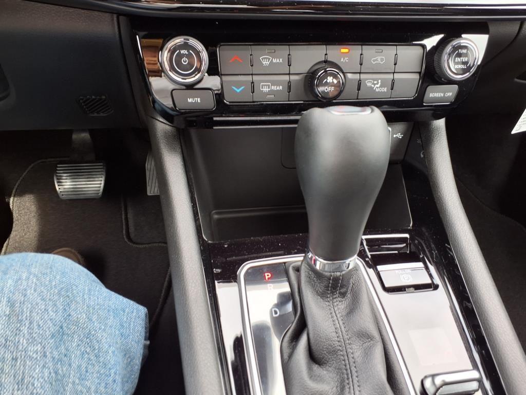 new 2025 Jeep Compass car, priced at $31,489