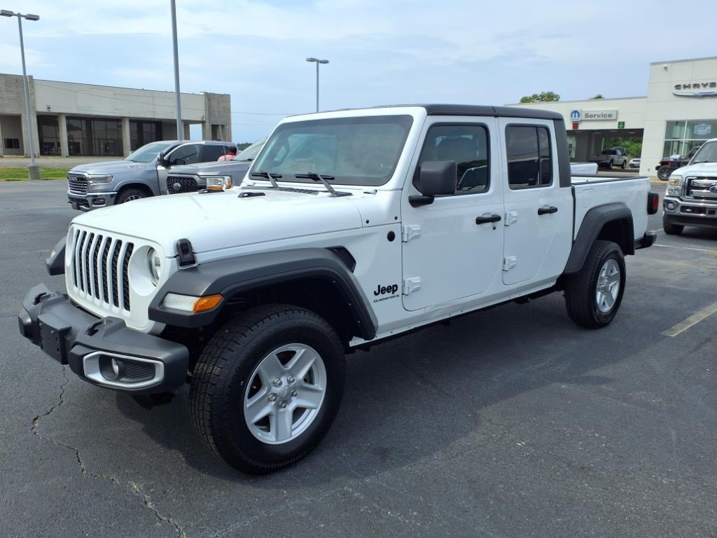 used 2023 Jeep Gladiator car, priced at $31,550