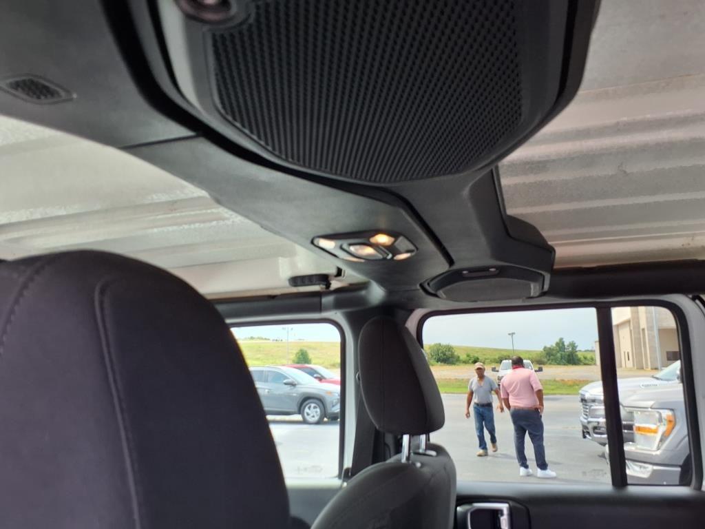 used 2023 Jeep Gladiator car, priced at $31,550