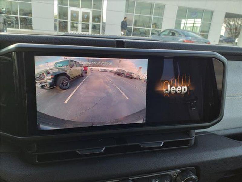 new 2025 Jeep Wrangler car, priced at $46,982