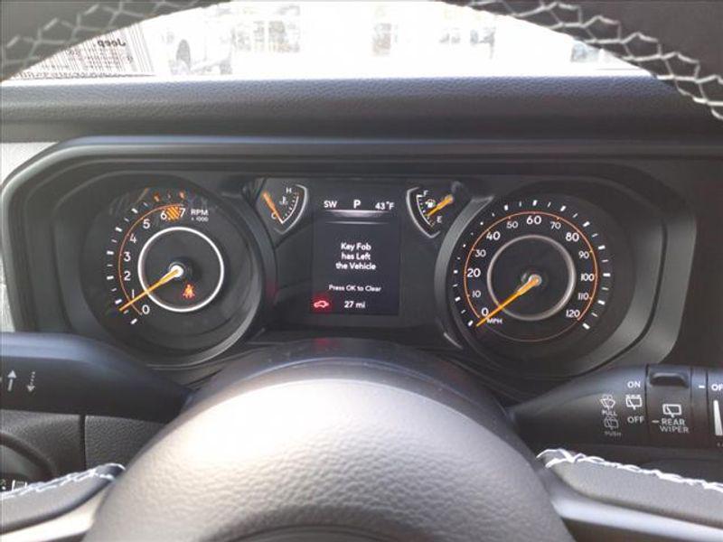 new 2025 Jeep Wrangler car, priced at $46,982