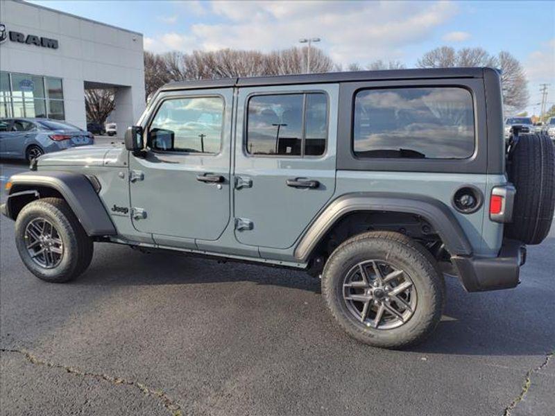 new 2025 Jeep Wrangler car, priced at $46,982