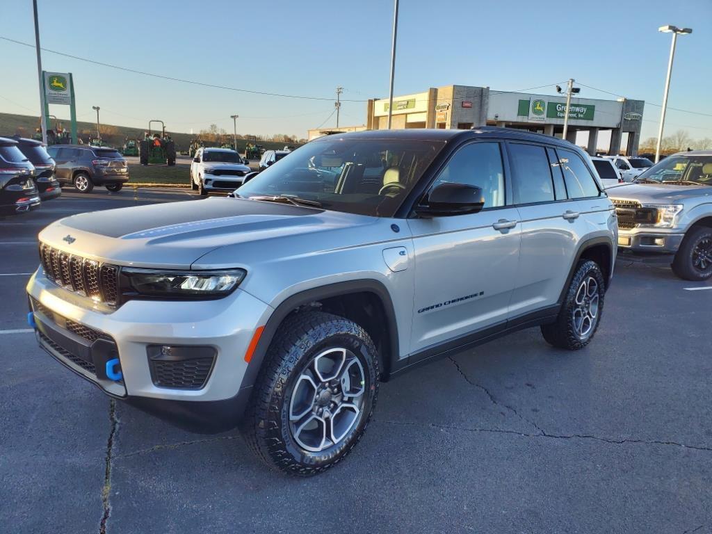new 2024 Jeep Grand Cherokee 4xe car, priced at $59,877