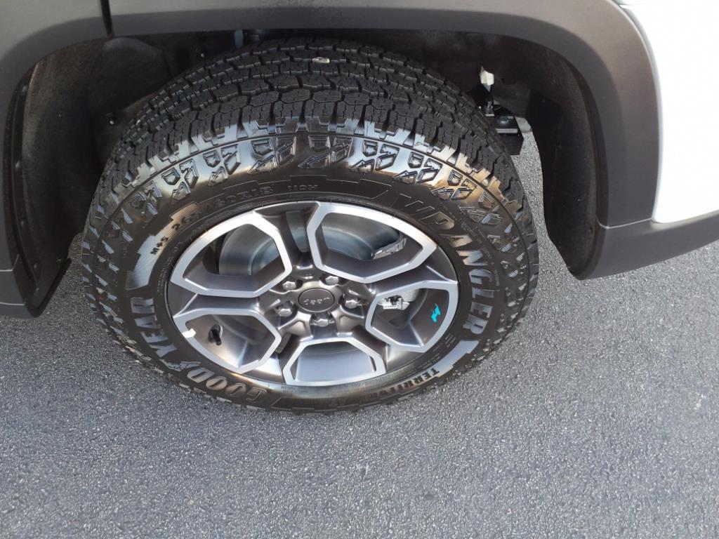 new 2024 Jeep Grand Cherokee 4xe car, priced at $59,877