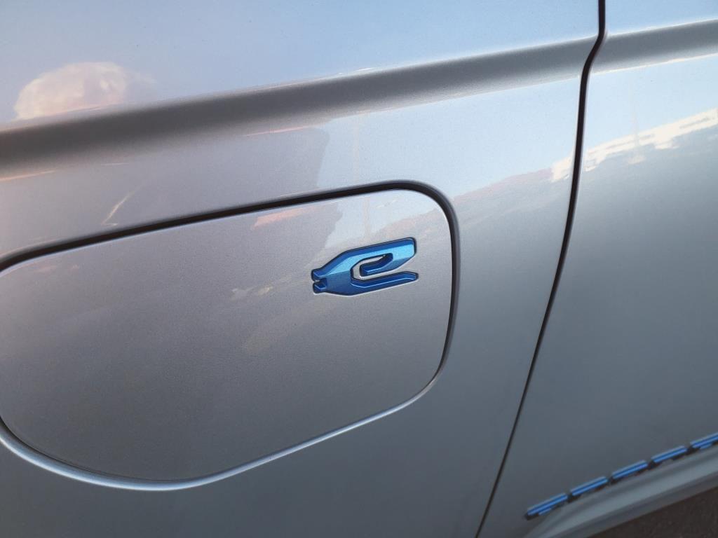 new 2024 Jeep Grand Cherokee 4xe car, priced at $59,877