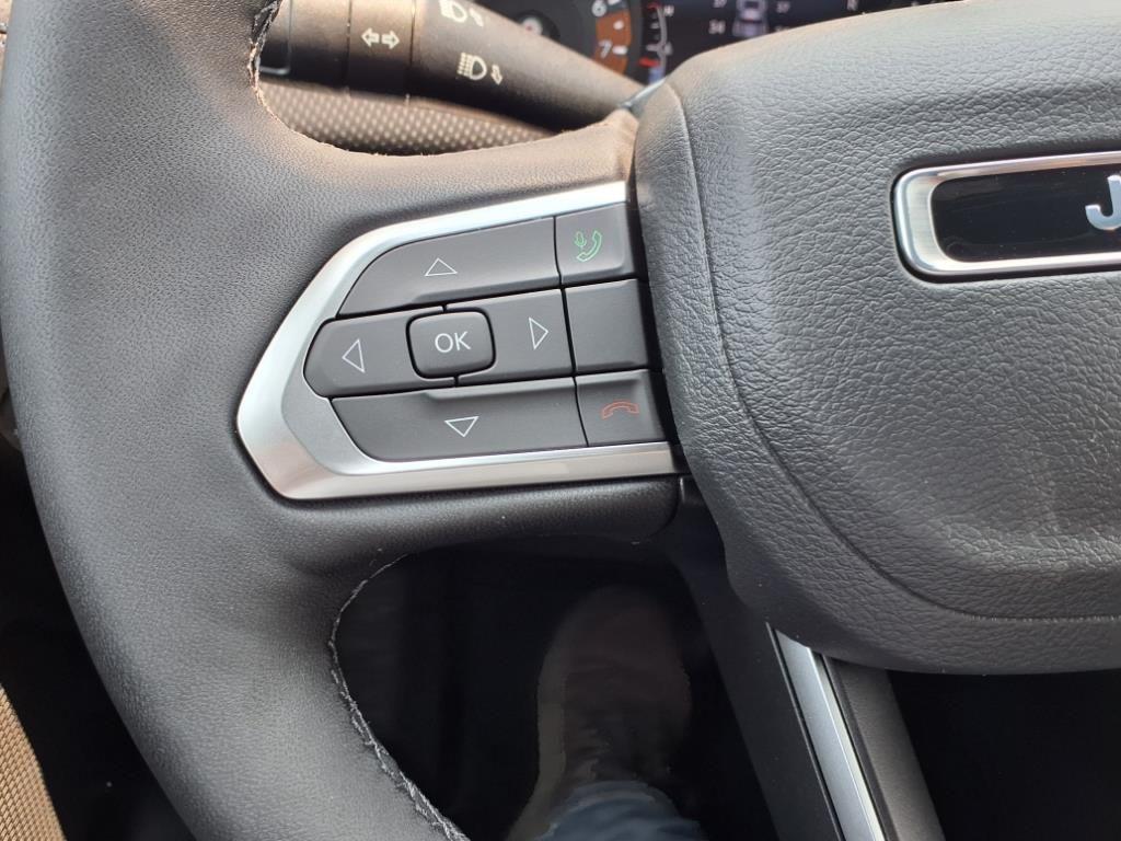 new 2025 Jeep Compass car, priced at $31,955