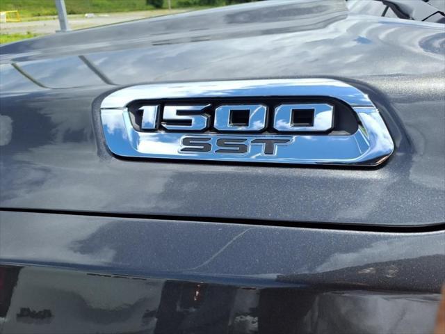 new 2025 Ram 1500 car, priced at $68,982