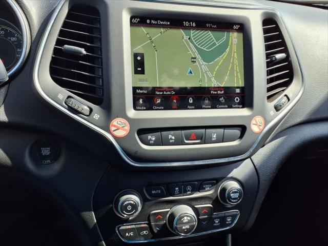 used 2023 Jeep Cherokee car, priced at $25,997