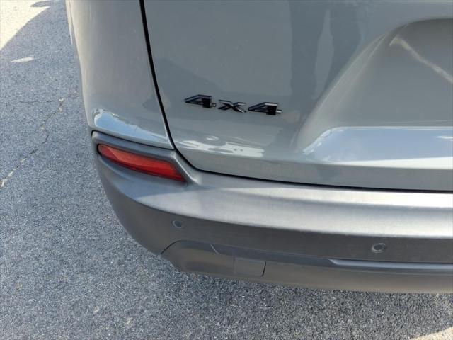 used 2023 Jeep Cherokee car, priced at $25,997