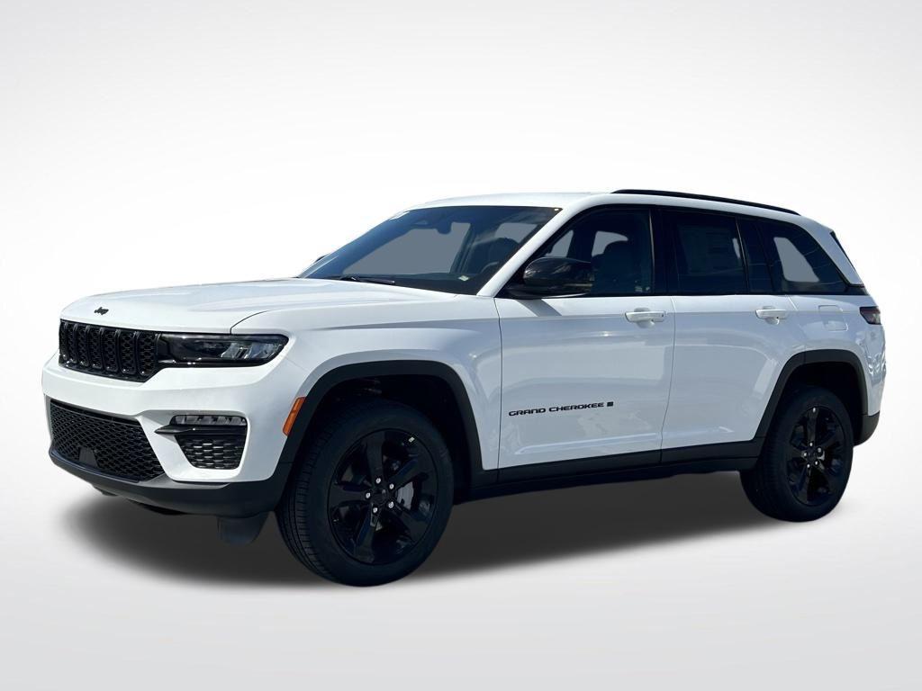 new 2025 Jeep Grand Cherokee car, priced at $39,303