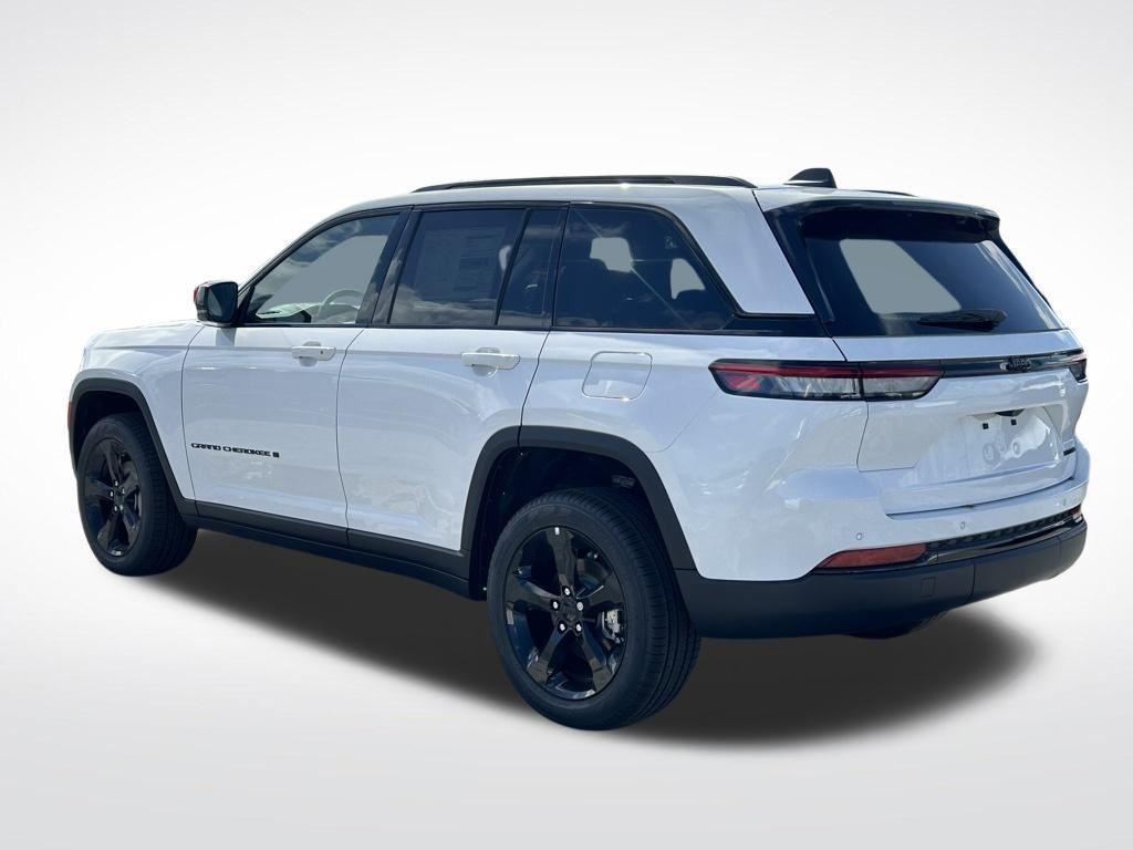 new 2025 Jeep Grand Cherokee car, priced at $39,303