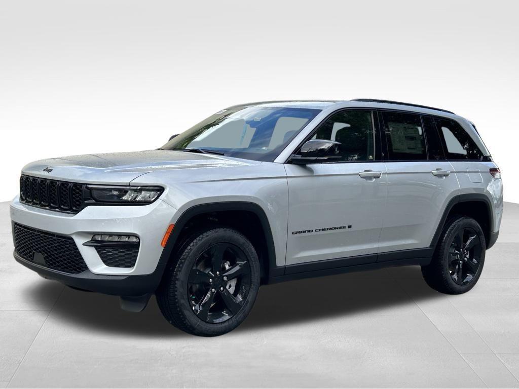 new 2025 Jeep Grand Cherokee car, priced at $37,346