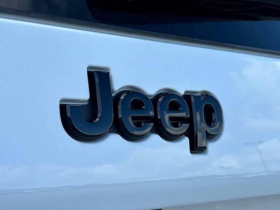 new 2023 Jeep Cherokee car, priced at $31,136