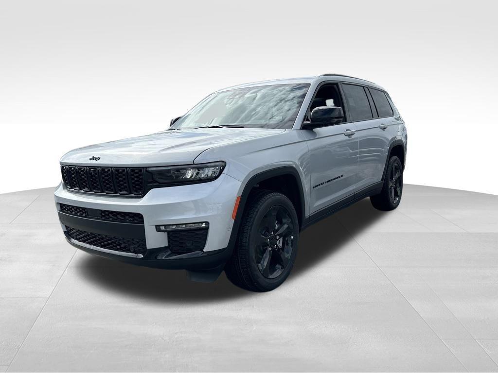 new 2024 Jeep Grand Cherokee L car, priced at $61,330