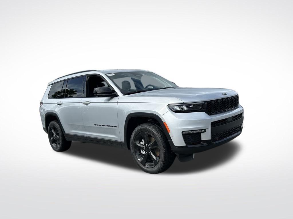 new 2024 Jeep Grand Cherokee L car, priced at $43,355