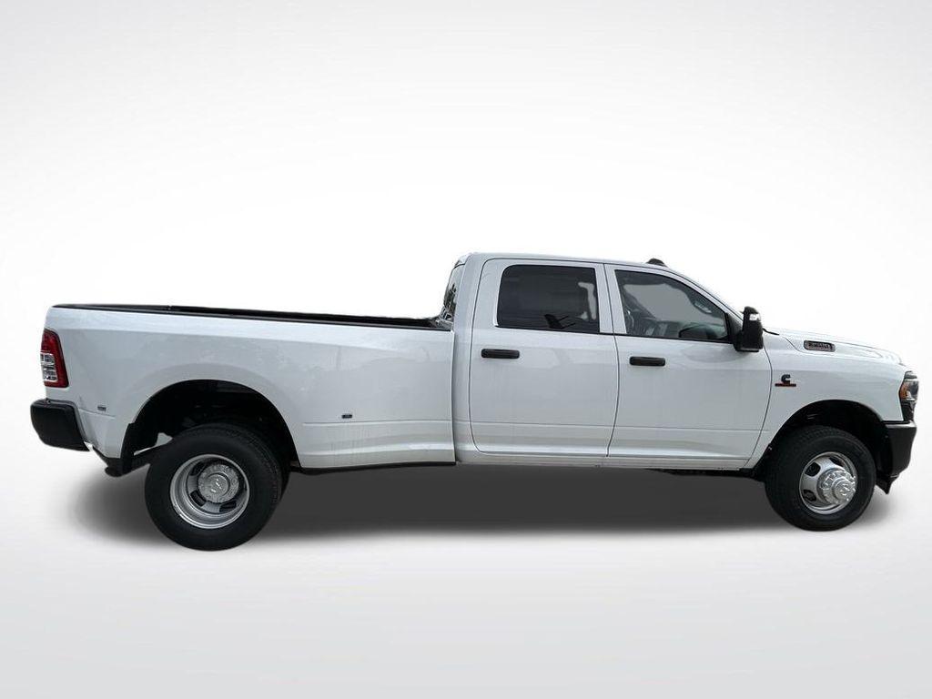 new 2024 Ram 3500 car, priced at $61,710