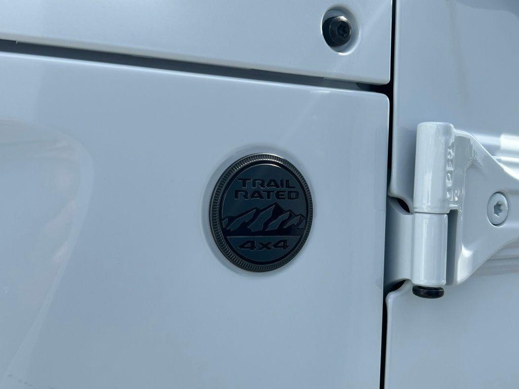 new 2025 Jeep Wrangler car, priced at $45,168
